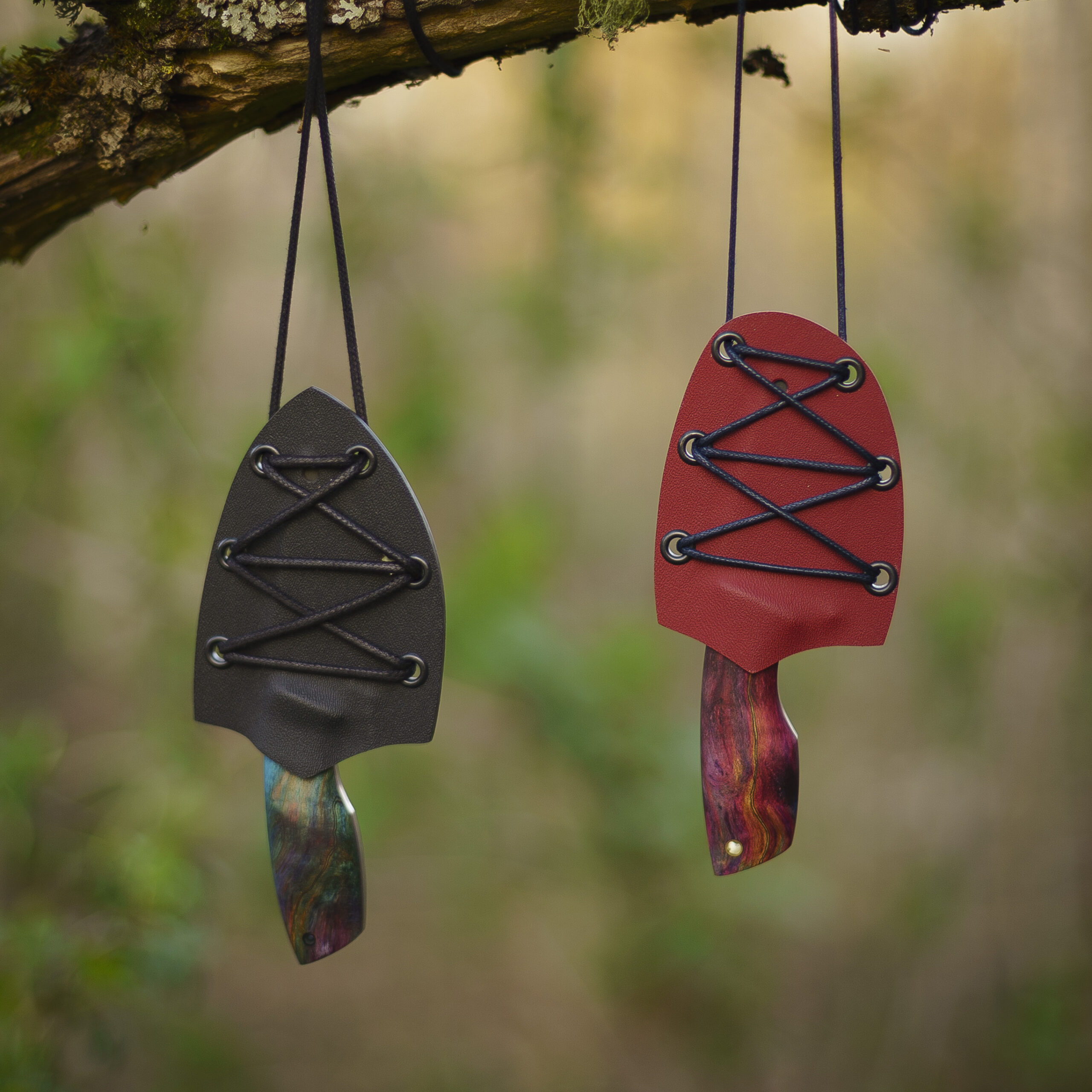 noz-prezent-dla-pary-walentynki-nietypowy-nec-noz-na-szyje-maly-kolorowy-prezent-slubny-wisiorki